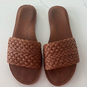 SUPER CUTE Roxy Genuine Leather Slides